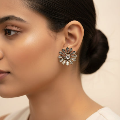 FlowerLoom Stud Earrings - White