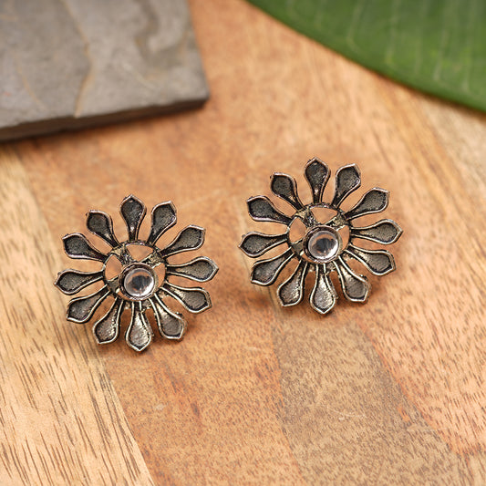 FlowerLoom Stud Earrings - White