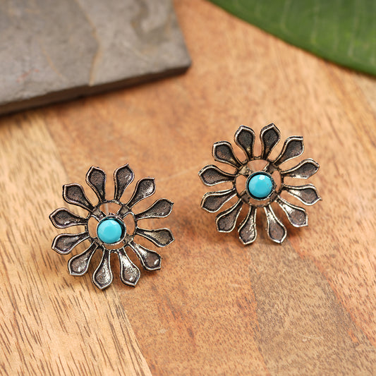 FlowerLoom Stud Earrings - Sky Blue