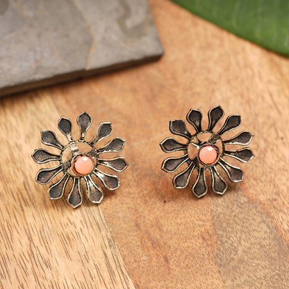 FlowerLoom Stud Earrings - Light Orange