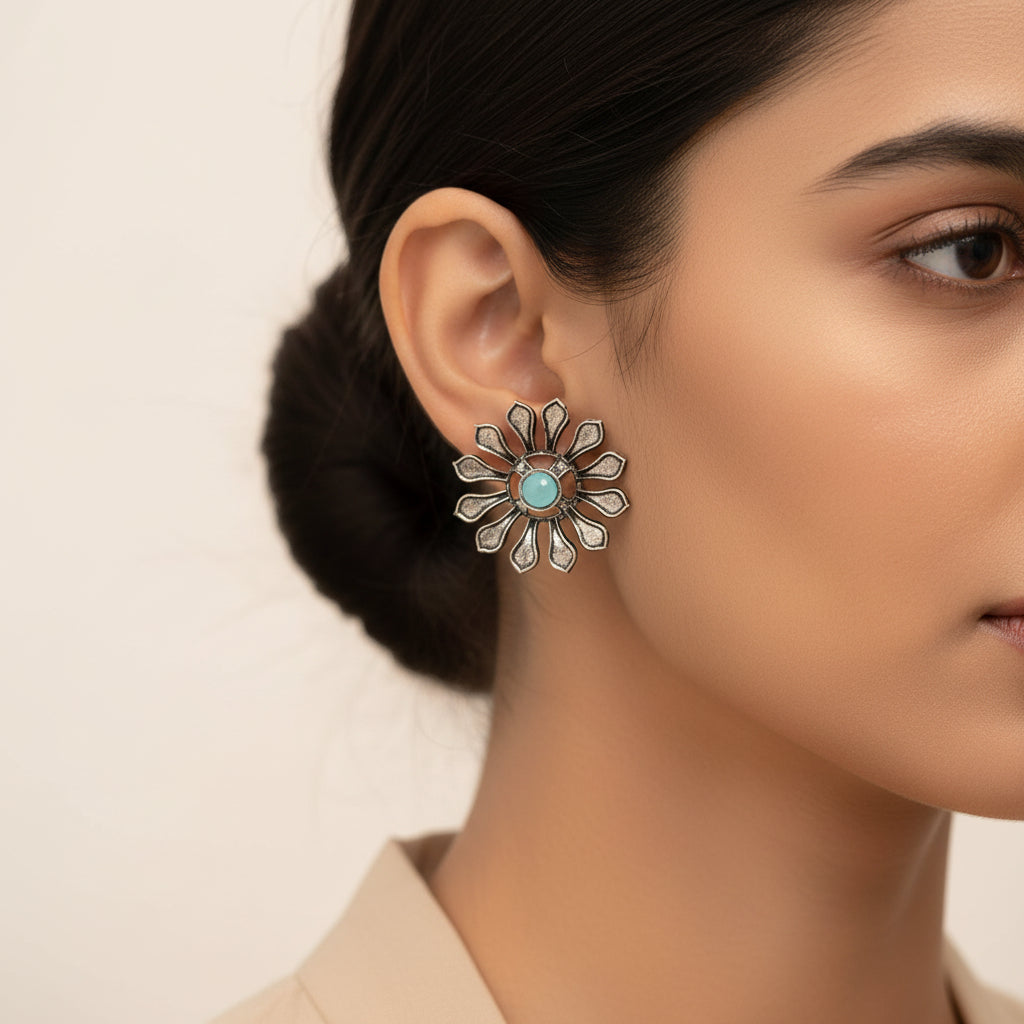 FlowerLoom Stud Earrings - Mint