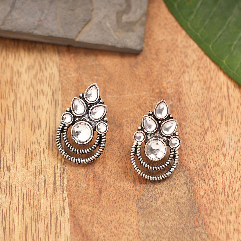 Aqua crown stone stud earrings (White)