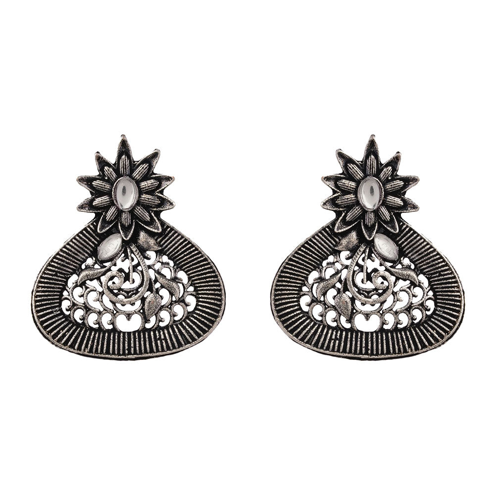 Glint stone studded stud earrings (White)
