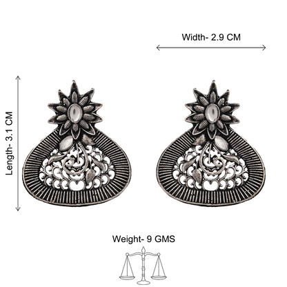 Glint stone studded stud earrings (White)