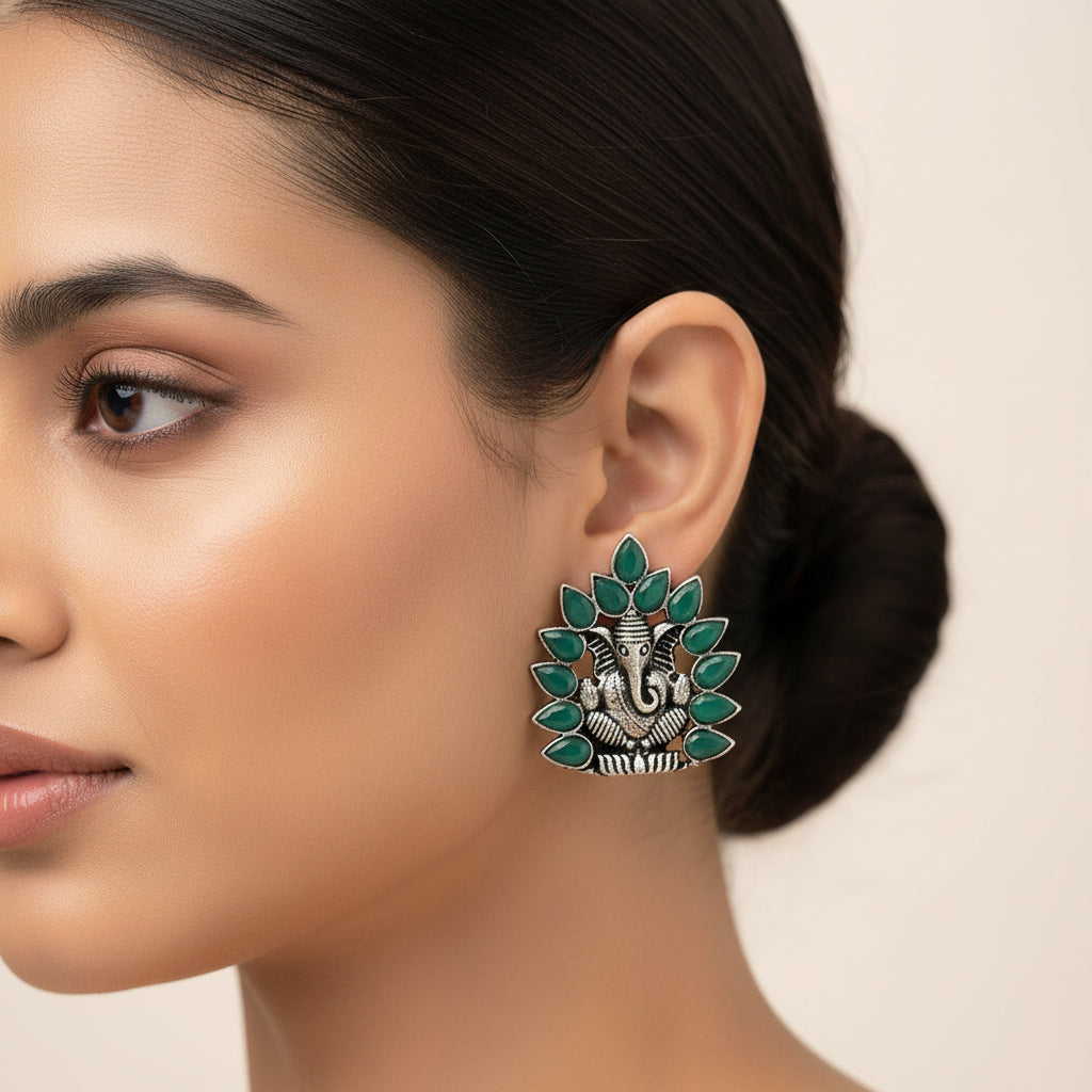 sacred shine stud earrings(Green)