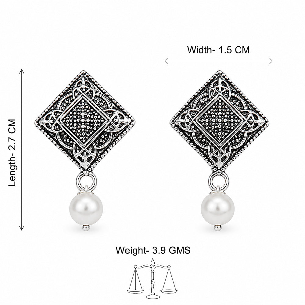 Diamond Pattern Pearl Dangler Earrings
