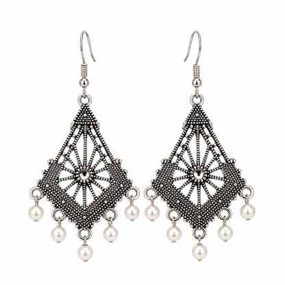 Elegant Lattice Pearl Drops