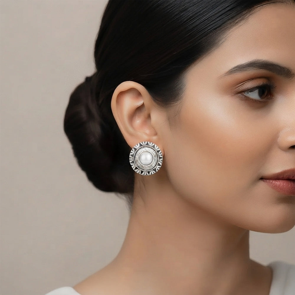 Round Oxidized Pearl Drop Earrings