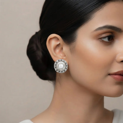 Round Oxidized Pearl Drop Earrings