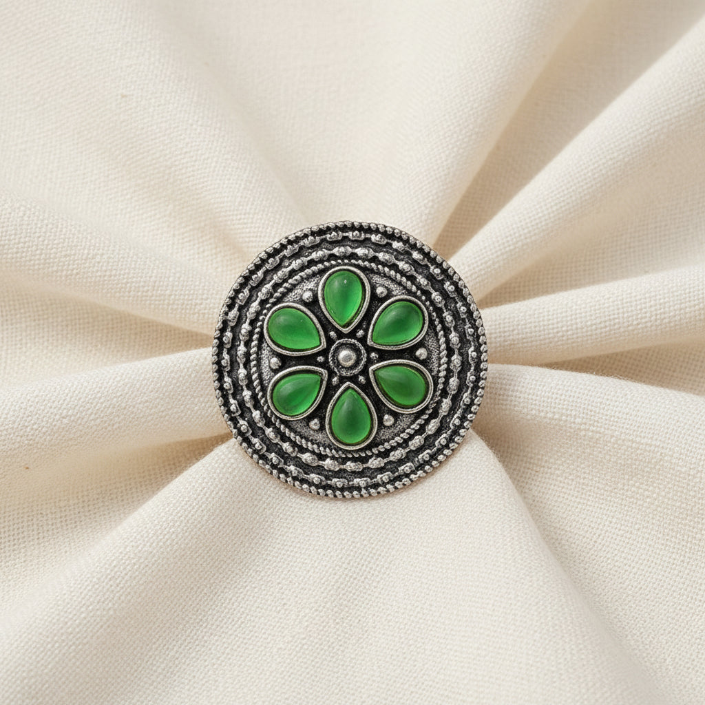 Pretty petals stone studded rings (Green)