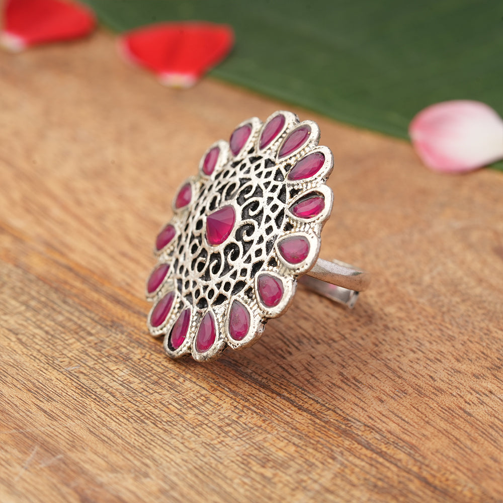 CrystaBud stone studded ring (Red)