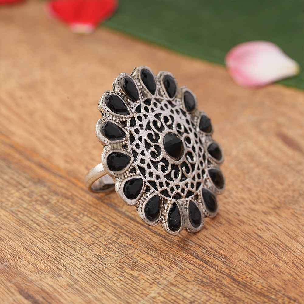 CrystaBud stone studded ring (Black)