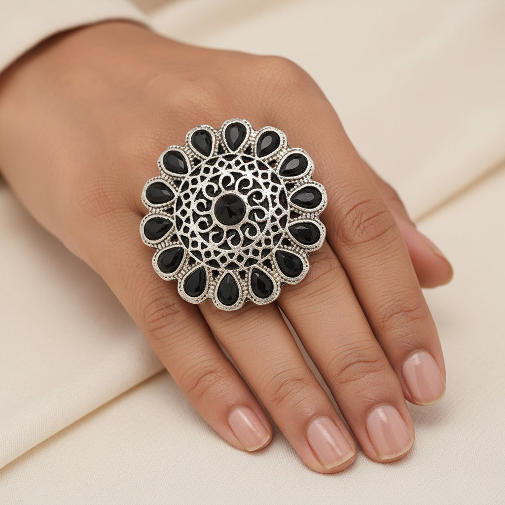CrystaBud stone studded ring (Black)