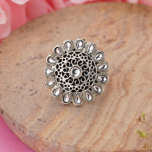CrystaBud stone studded ring (White)
