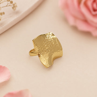 Golden Organic Curve Ring