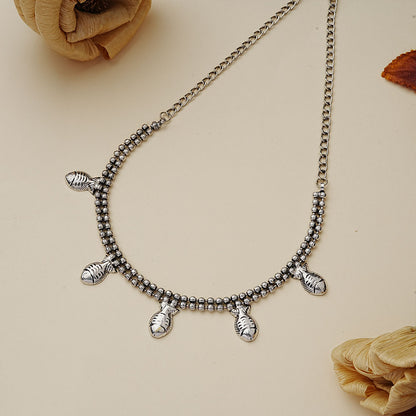 Meen moti brass neckpiece (Silver)