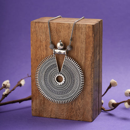 Orbit Pendant oxidized chain neckpiece (Silver)