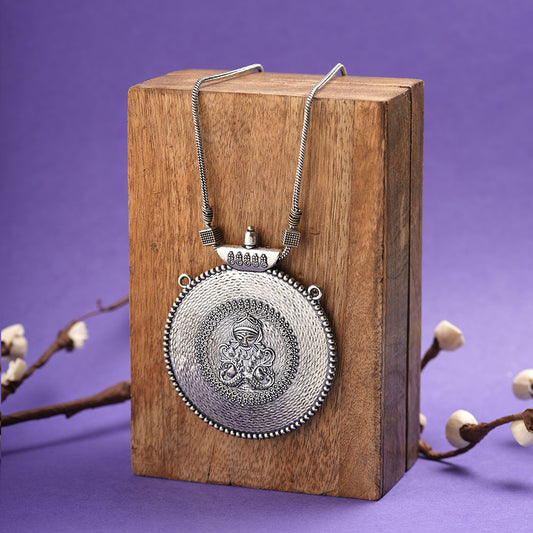Goddess carved statement oxidized chain neckpiece (Silver)