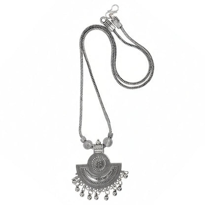 Half moon oxidized chain neckpiece (Silver)