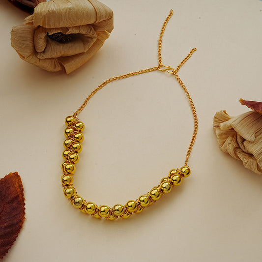 Moonlit pearl choker neckpiece