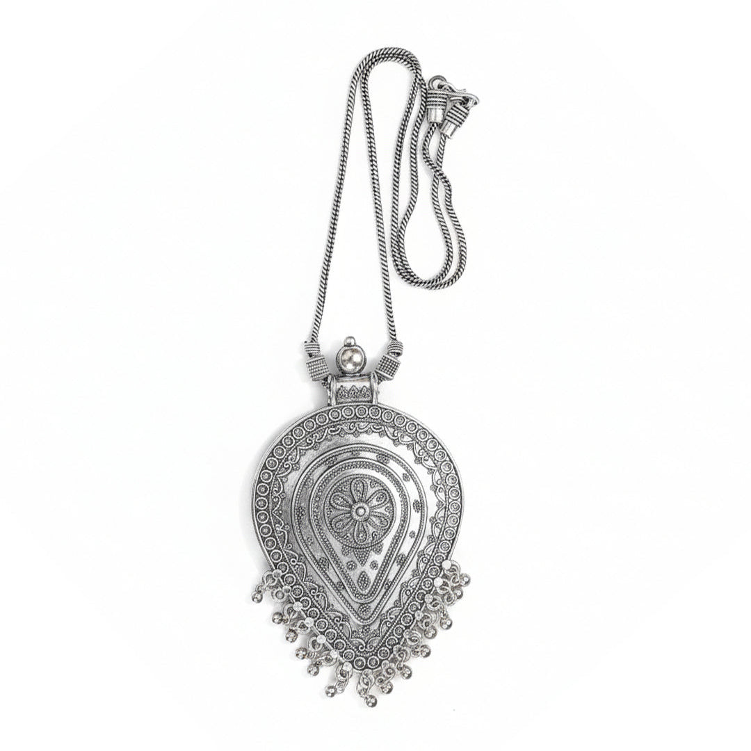 Carved drops oxidized chain neckpiece (Silver)