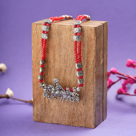 Regal ride statement pendant beaded neckpiece (Red)