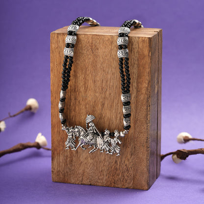 Regal ride statement pendant beaded neckpiece (Black)