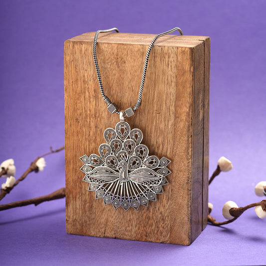 Peacock charm chain neckpiece (Silver)