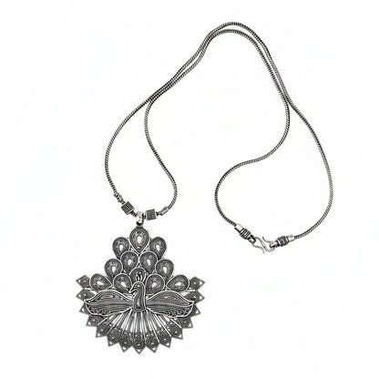 Peacock charm chain neckpiece (Silver)
