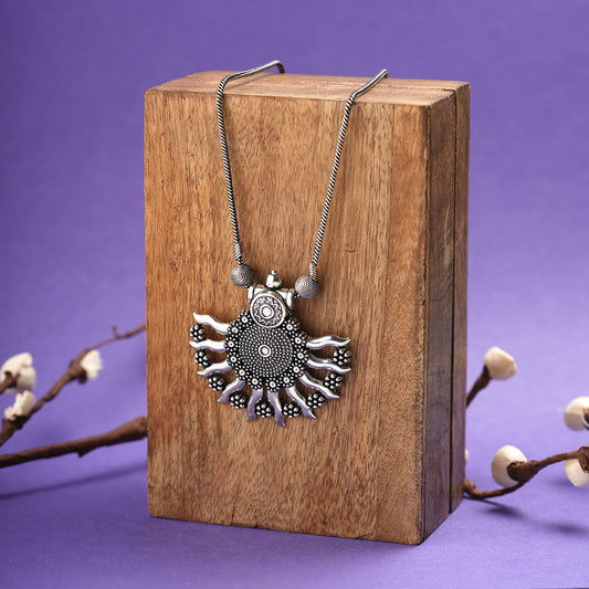 Oxidised Round pendent chain set