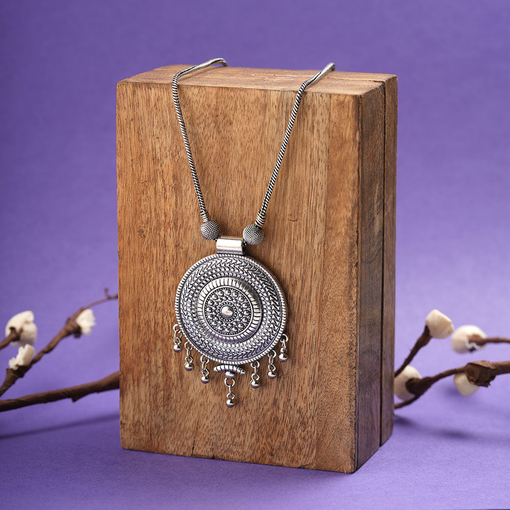 Oxidised Round pendent chain set