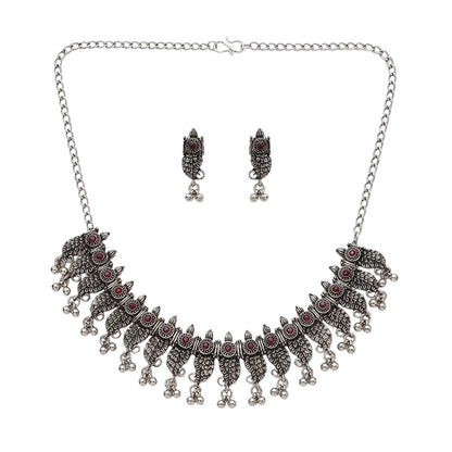 Antique charm stone studded chain neckpiece (Red)