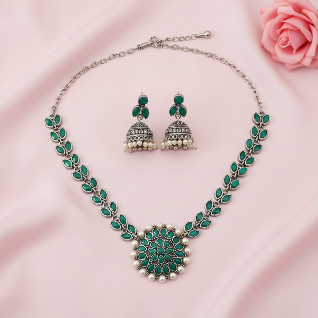 Radiant bloom stone studded neckpiece (Green)