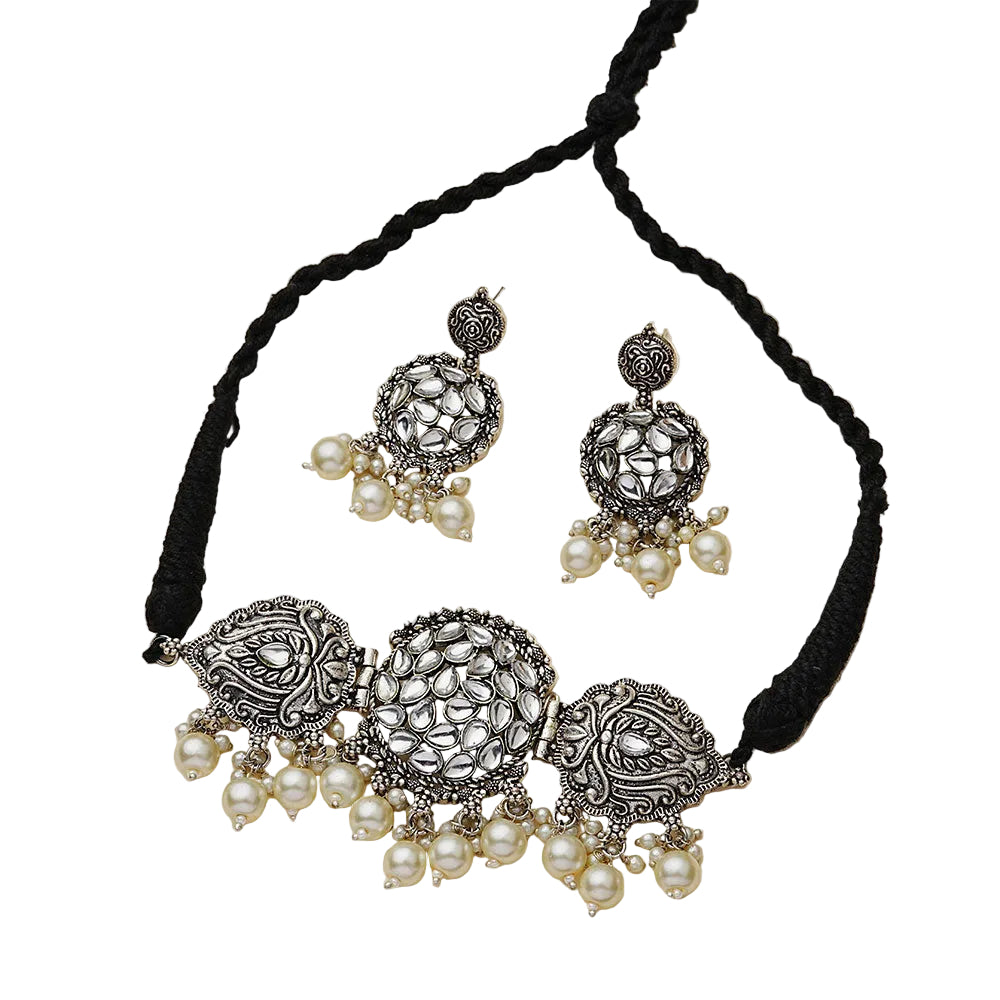 Tribal treasure pearl rope neckpiece (White)