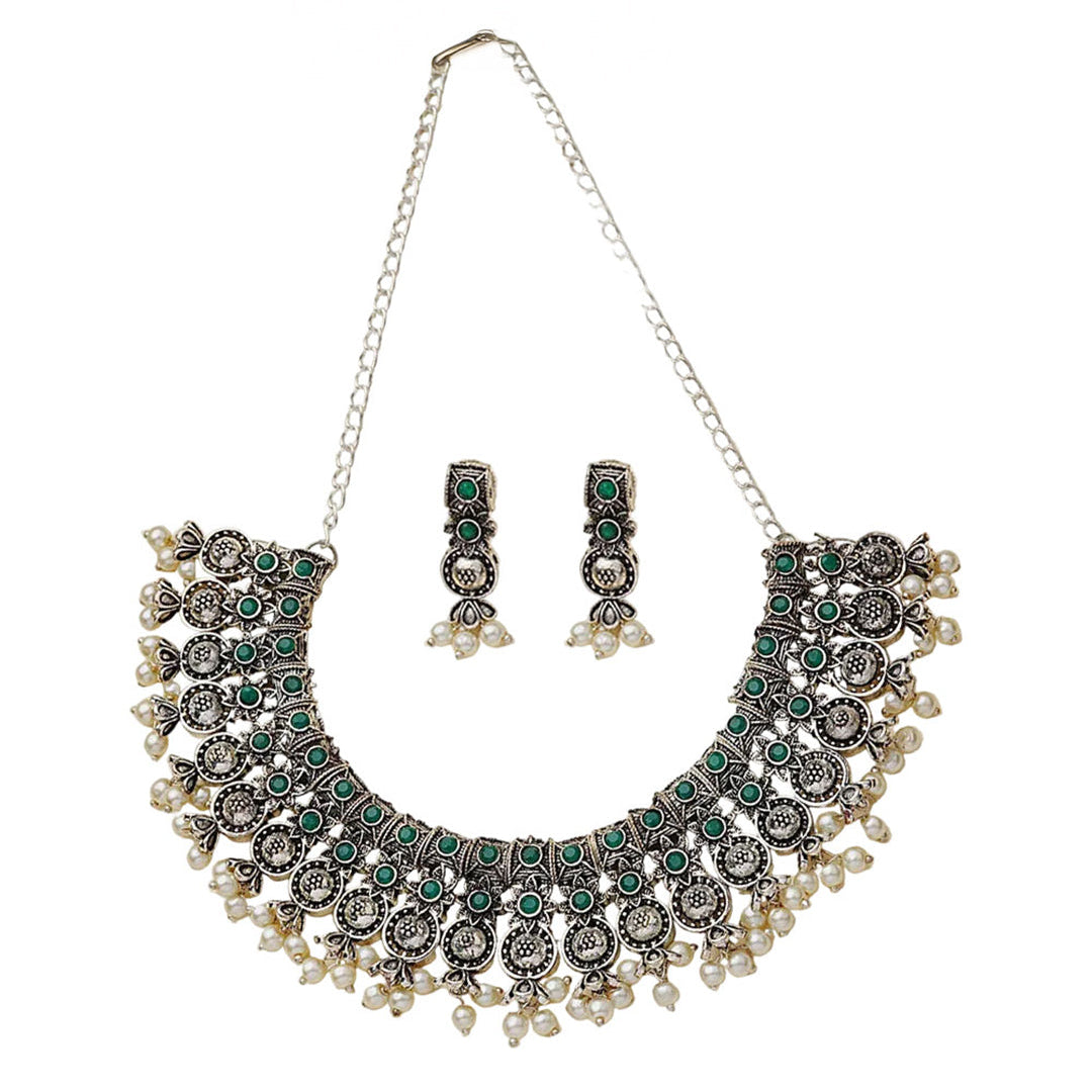 Ancient spark pearl chain neckpiece (Green)