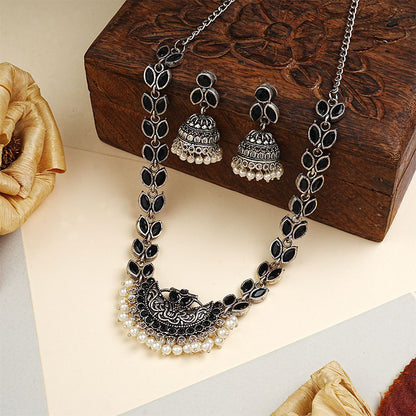 Mystic moon stone studded chain neckpiece (Black)