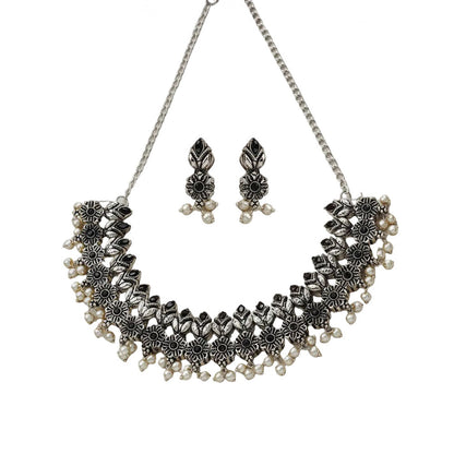 Earthbound glow stone studded chain neckpiece (Black)