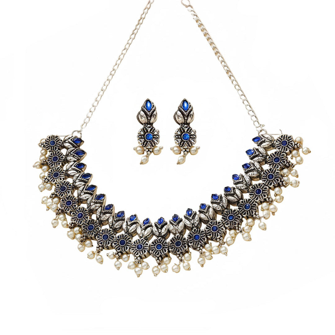 Earthbound glow stone studded chain neckpiece (Blue)