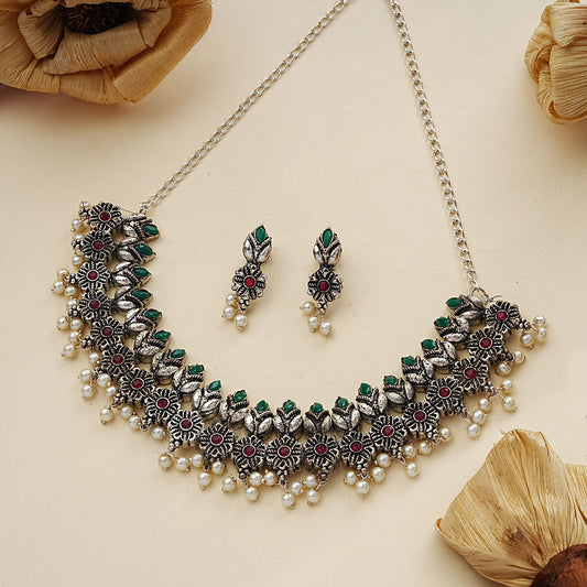 Earthbound glow stone studded chain neckpiece (Multicolored)