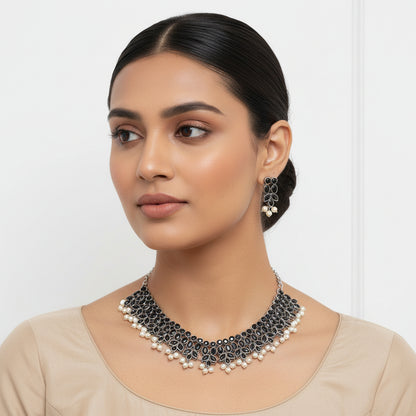 Dessert stone oxidised chain neckpiece (Black)
