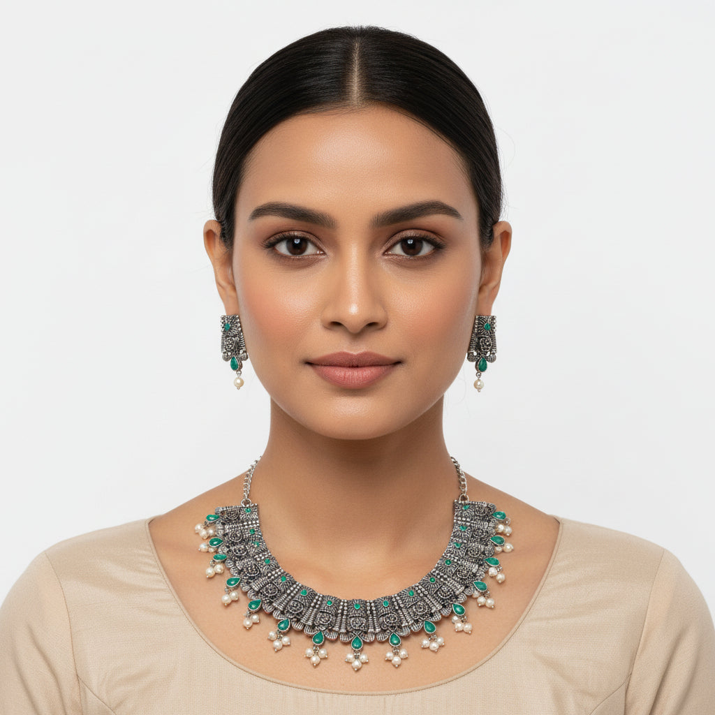 Dessert stone oxidised chain neckpiece (Green)