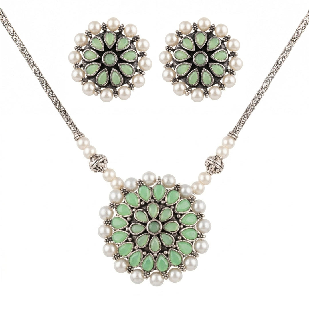Crystal bloom oxidised chain neckpiece (Pista)