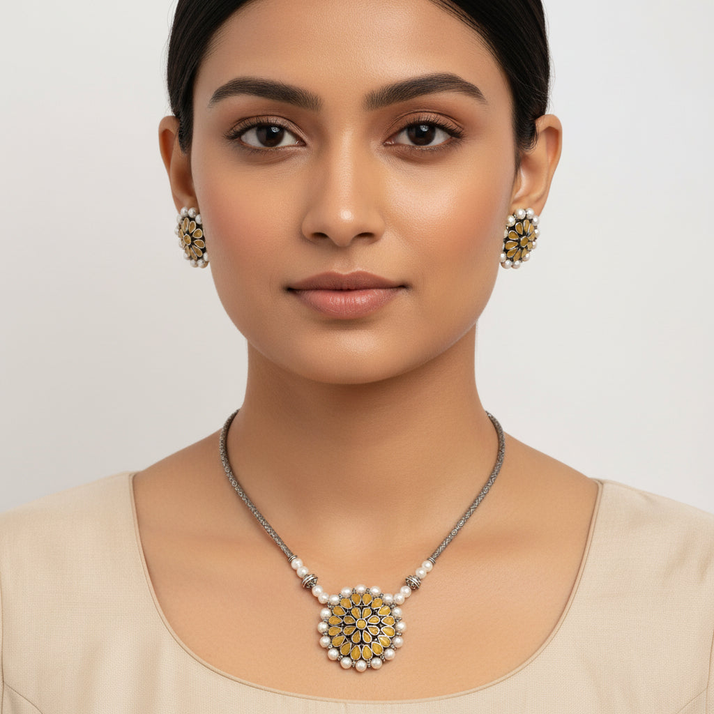 Crystal bloom oxidised chain neckpiece (Yellow)