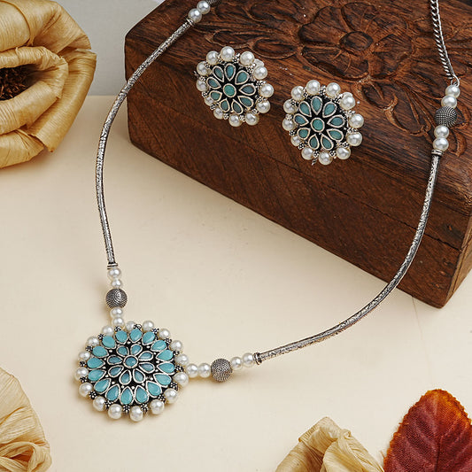 Crystal bloom oxidised chain neckpiece (Mint)