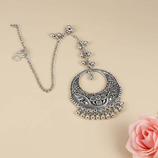 Carved potli ghunghroo mangtikka (Silver)
