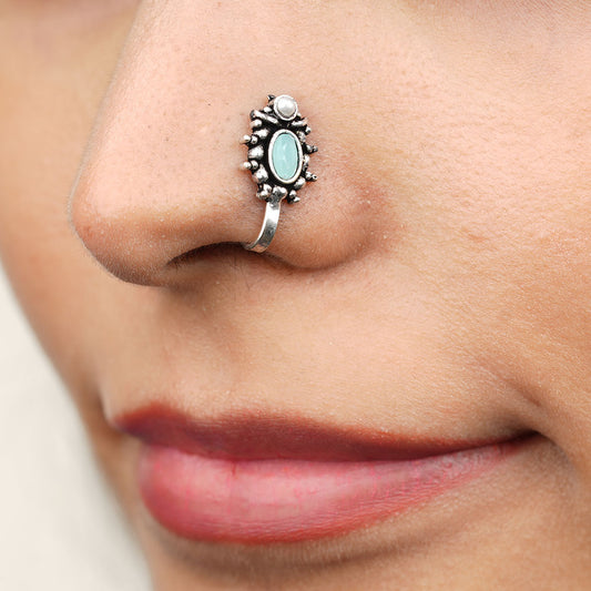 Stone Studded Beautiful Nosepin