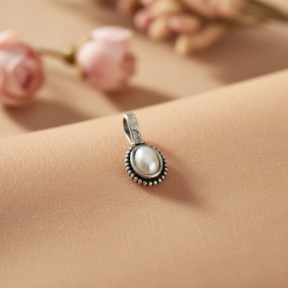 Stone Studded Beautiful Nosepin