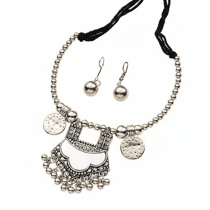 Mirror gleam oxidised neckpiece (Silver)