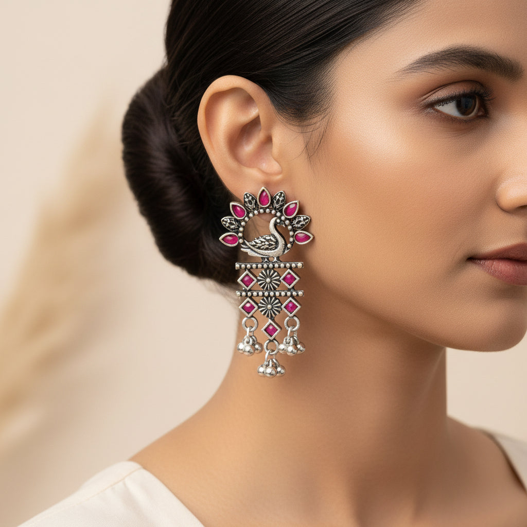 Marsh Muse dangler earring (Red)