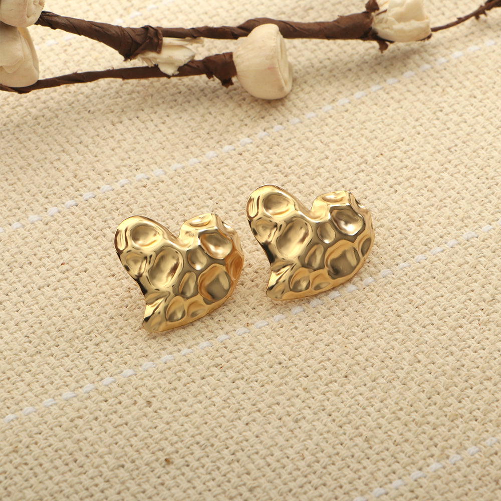 Heart Glow- Golden Stud Earrings